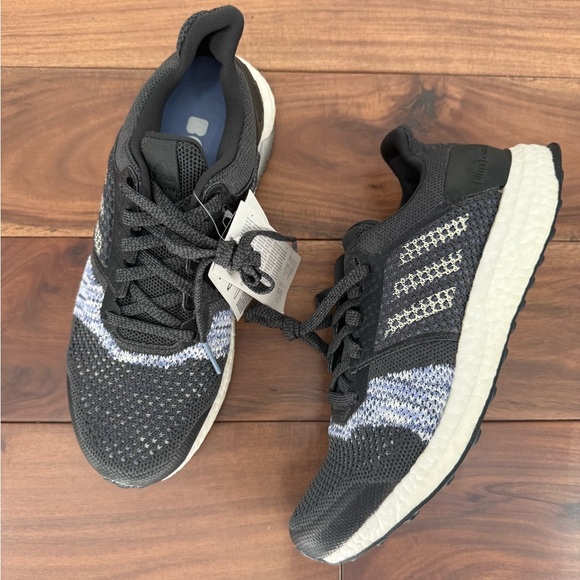 Adidas Ultraboost ST Running Shoes Primeknit Women's Size 7.5 - Picture 1 of 9